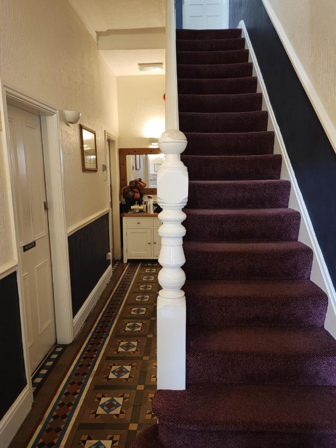 Y Garth Guesthouse Bangor  Exterior foto